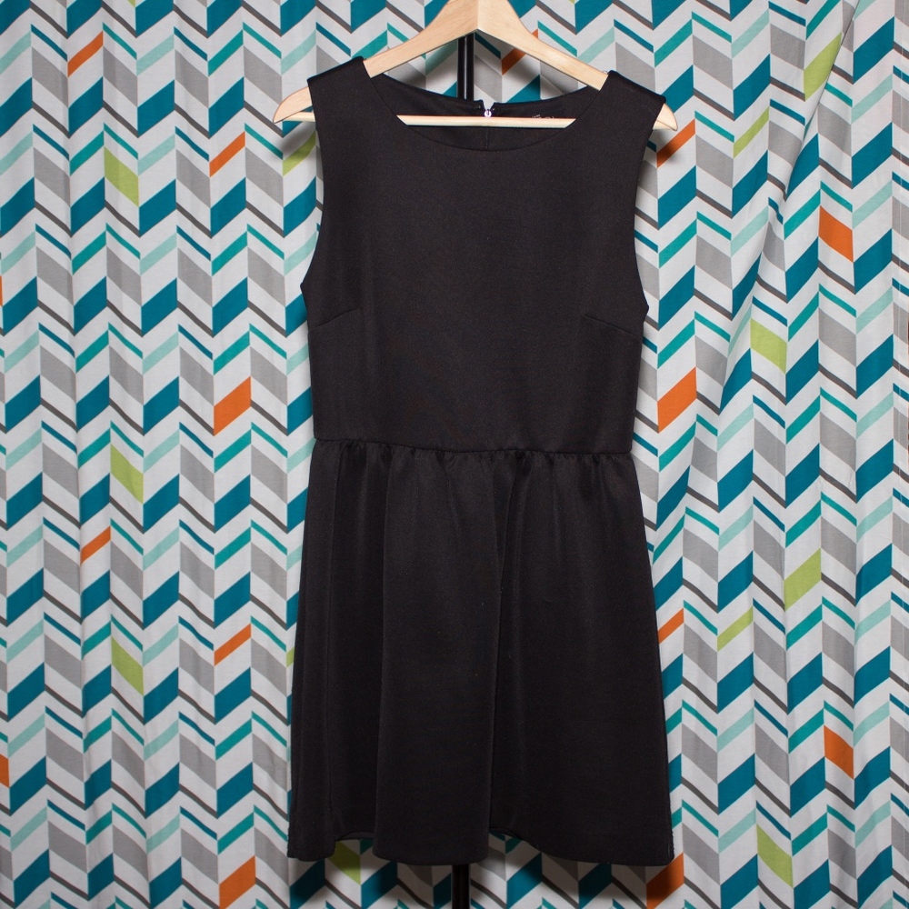 2/$10 or 4/$15! F21 Little Black Dress